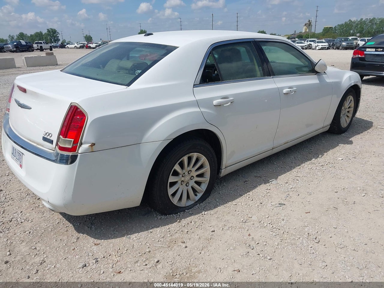 2014 CHRYSLER 300 · 4/10
