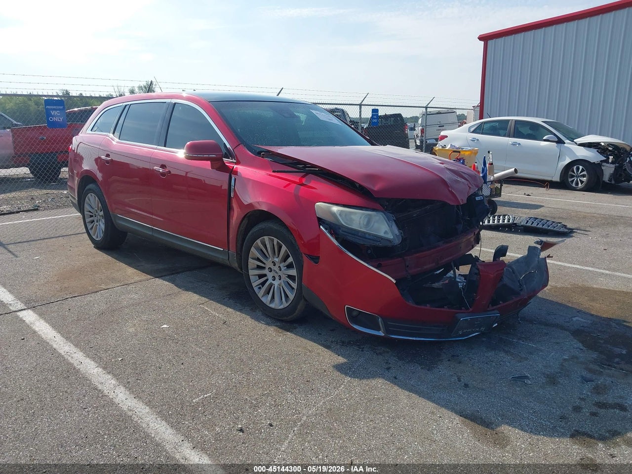 2LMHJ5FR5AB****** · 2010 LINCOLN MKT