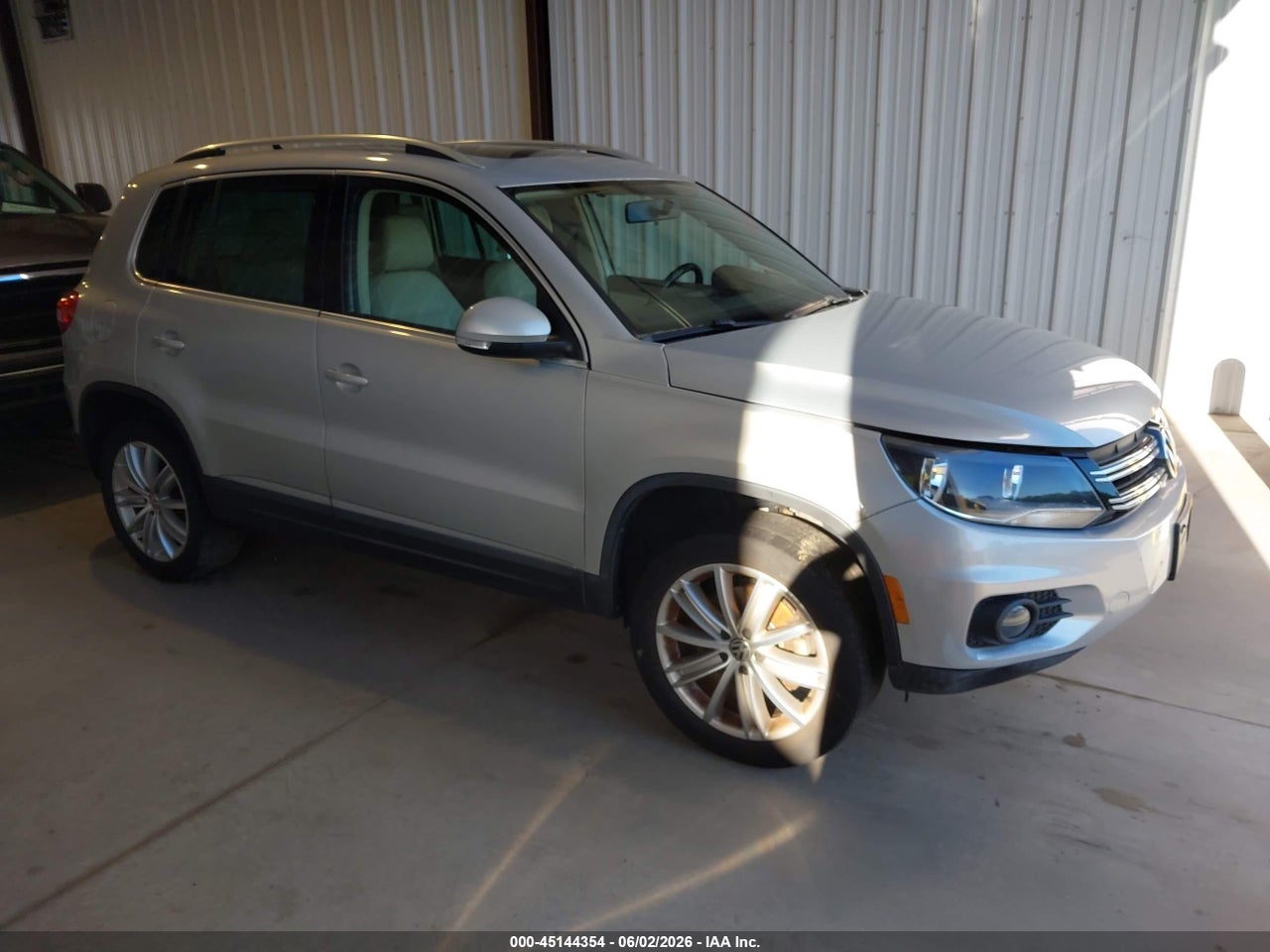 WVGAV3AX1DW****** · 2013 VOLKSWAGEN TIGUAN SE