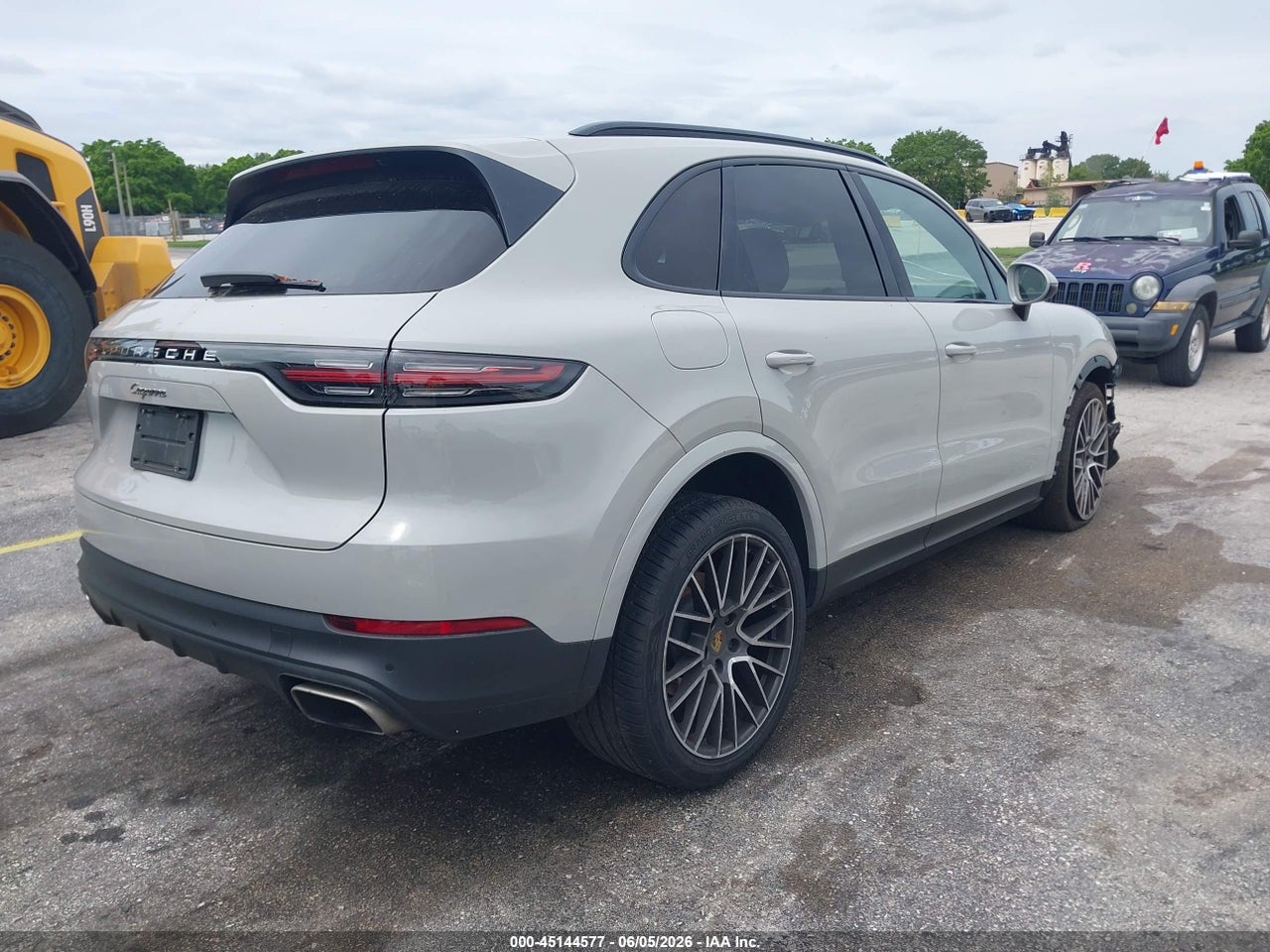 2021 PORSCHE CAYENNE · 4/11