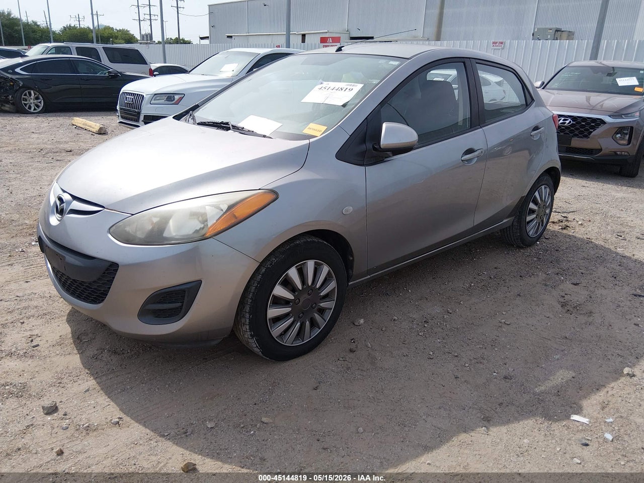 2013 MAZDA MAZDA2 SPORT · 2/11