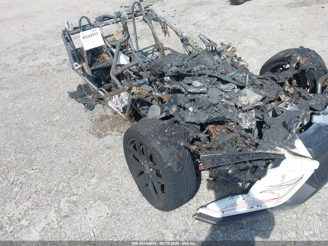 57XAAPFAXG7****** · 2016 POLARIS SLINGSHOT SL