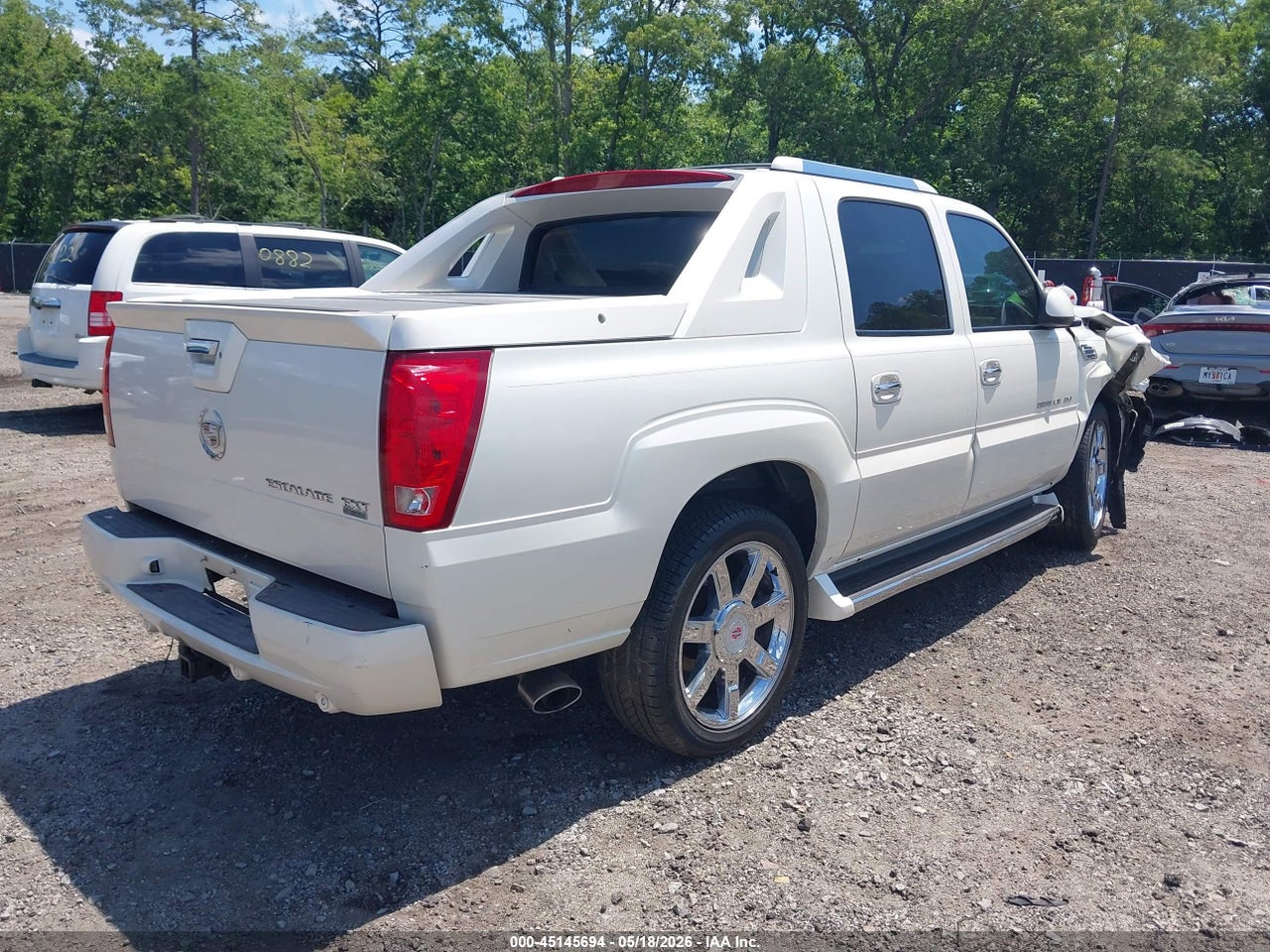 2002 CADILLAC ESCALADE EXT STANDARD · 4/11