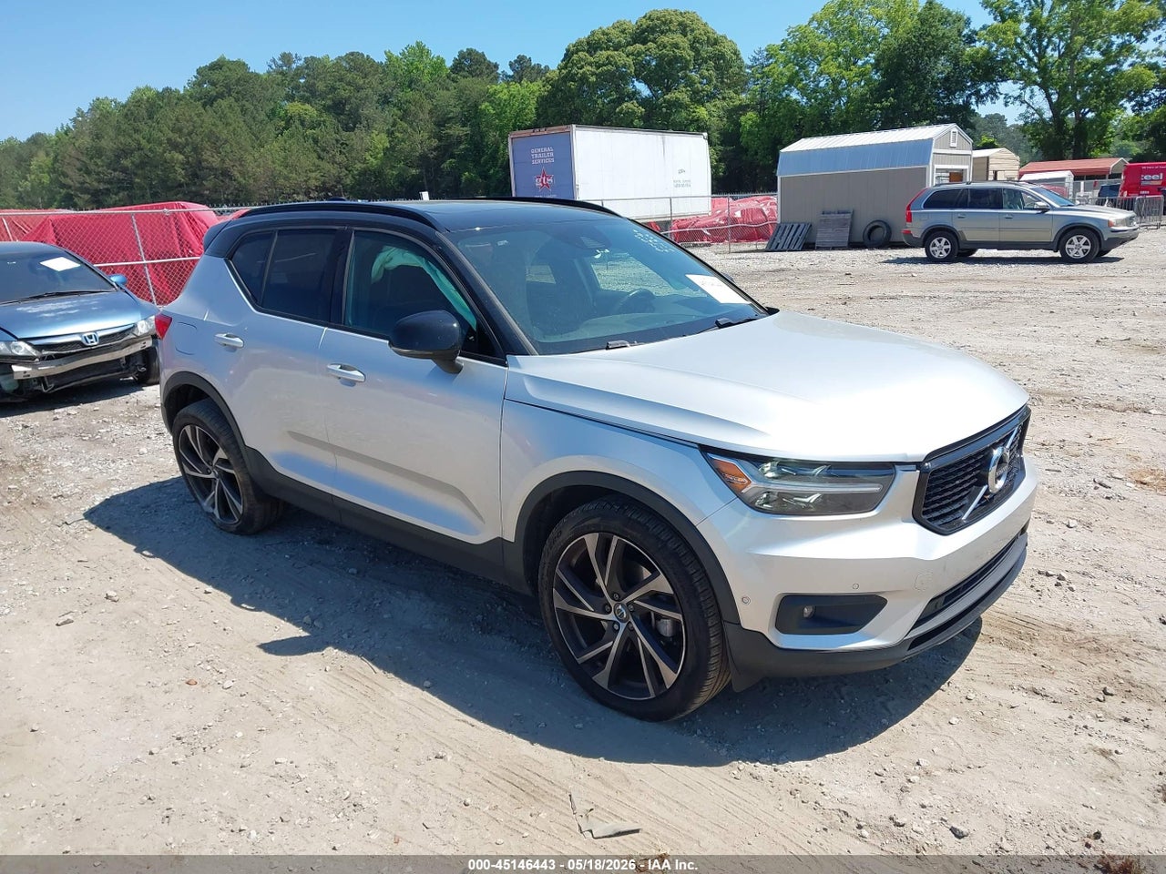 YV4162UM1K2****** · 2019 VOLVO XC40 T5 R-DESIGN