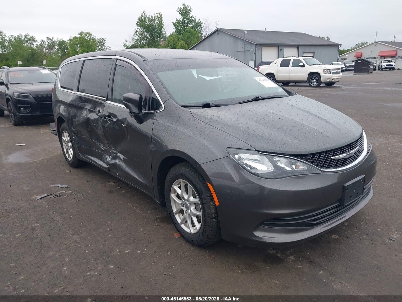 2C4RC1CG2JR****** · 2018 CHRYSLER PACIFICA LX