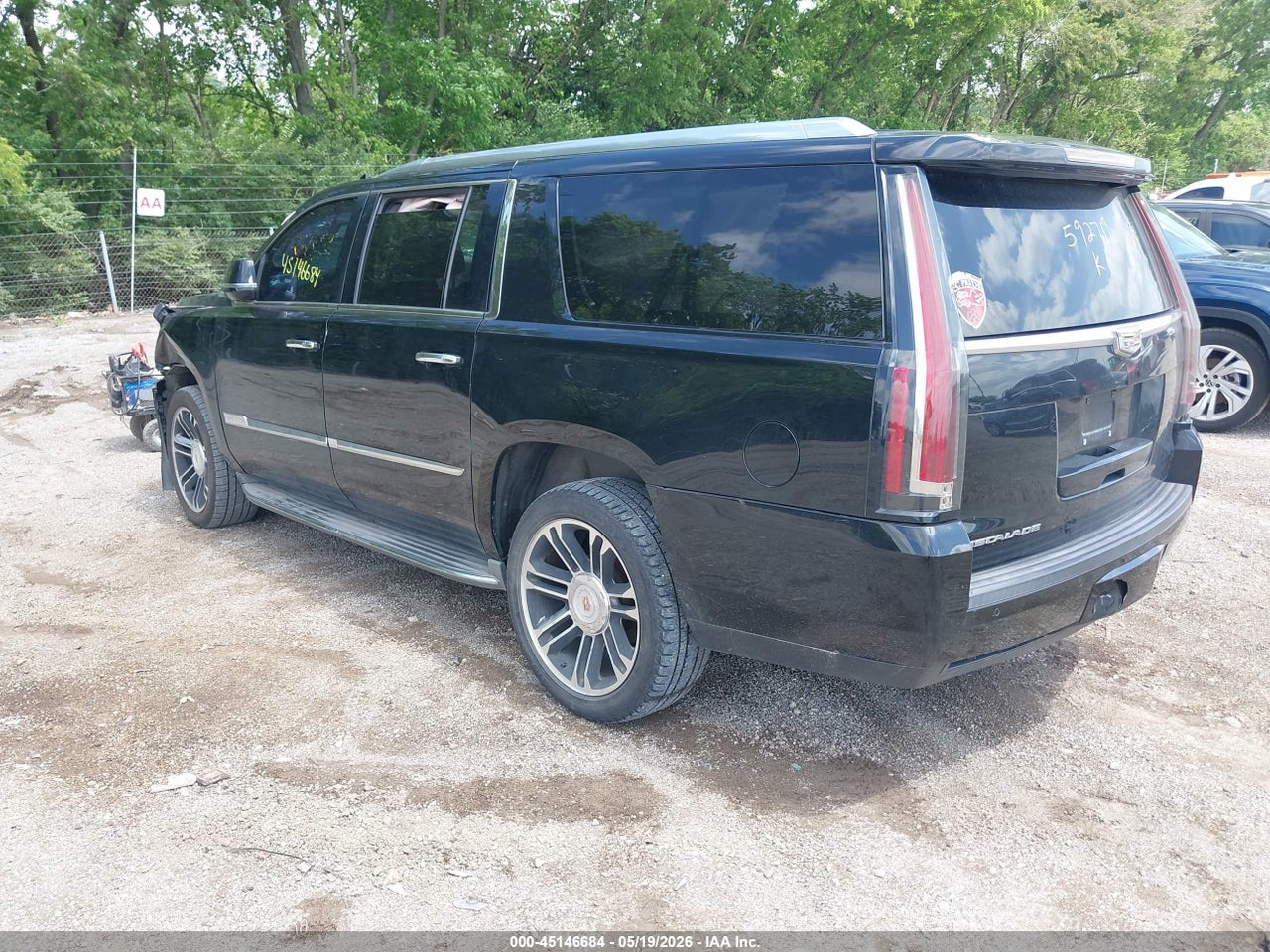 2015 CADILLAC ESCALADE ESV STANDARD · 3/11