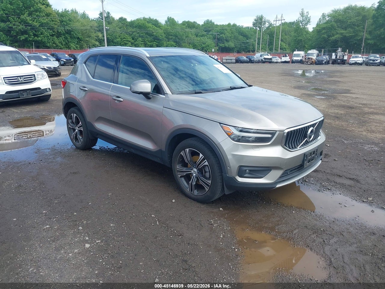 YV4162UL2M2****** · 2021 VOLVO XC40 T5 INSCRIPTION