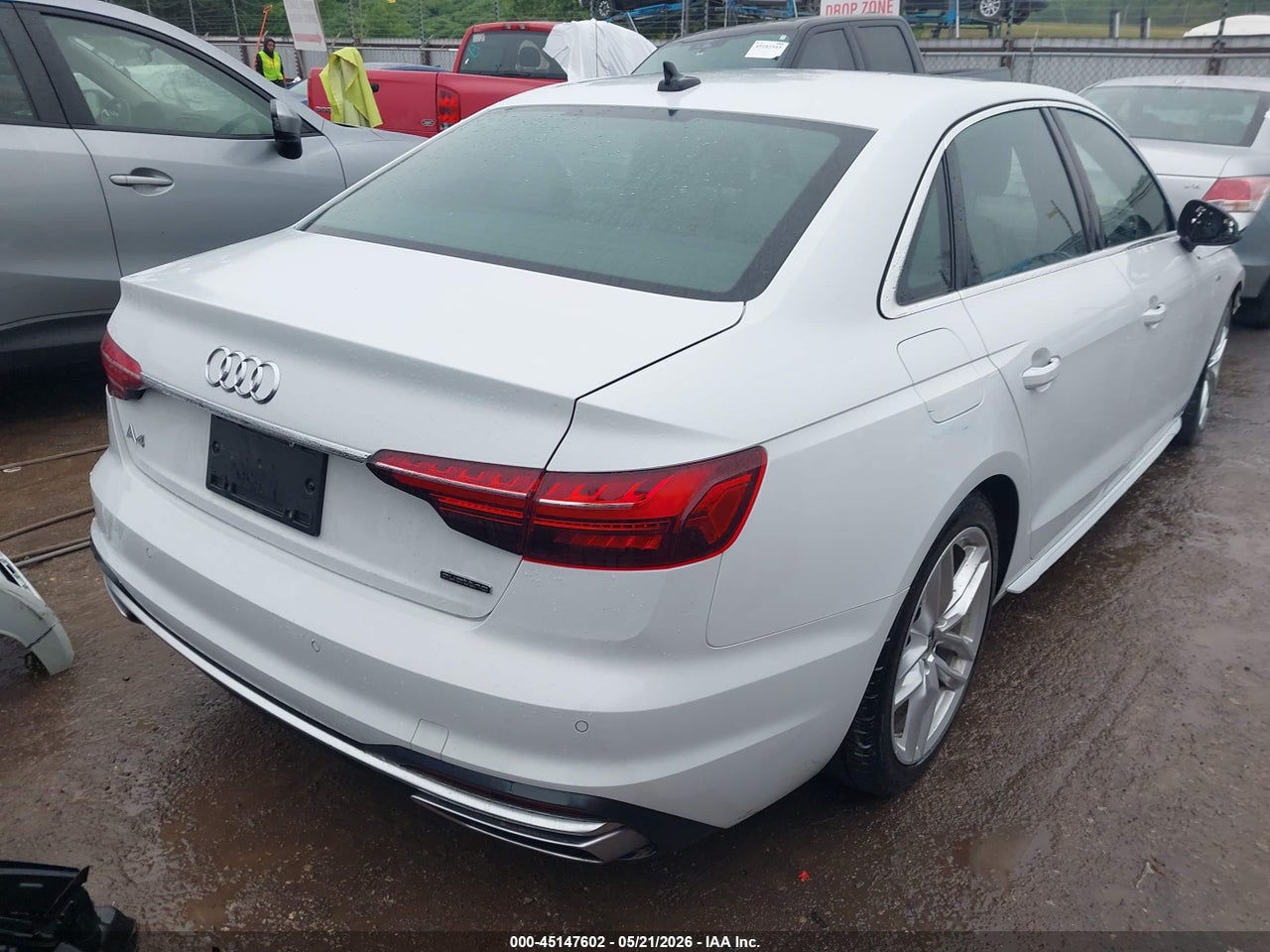 2023 AUDI A4 PREMIUM PLUS 45 TFSI S LINE QUATTRO S TRONIC · 4/11