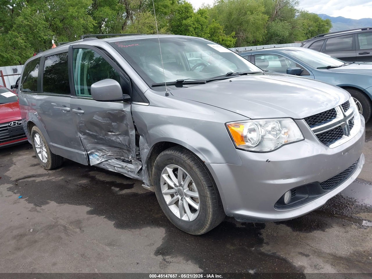 2C4RDGCGXJR****** · 2018 DODGE GRAND CARAVAN SXT
