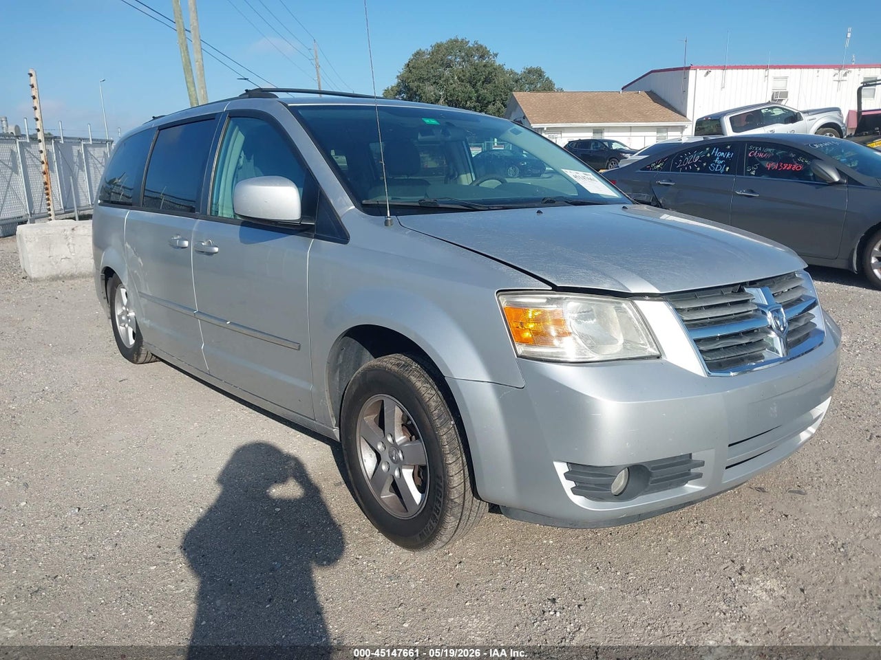 2D4RN5D13AR****** · 2010 DODGE GRAND CARAVAN SXT