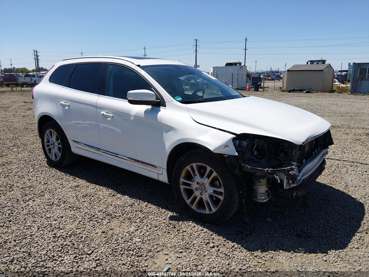 2016 VOLVO XC60 T5 DRIVE-E PLATINUM