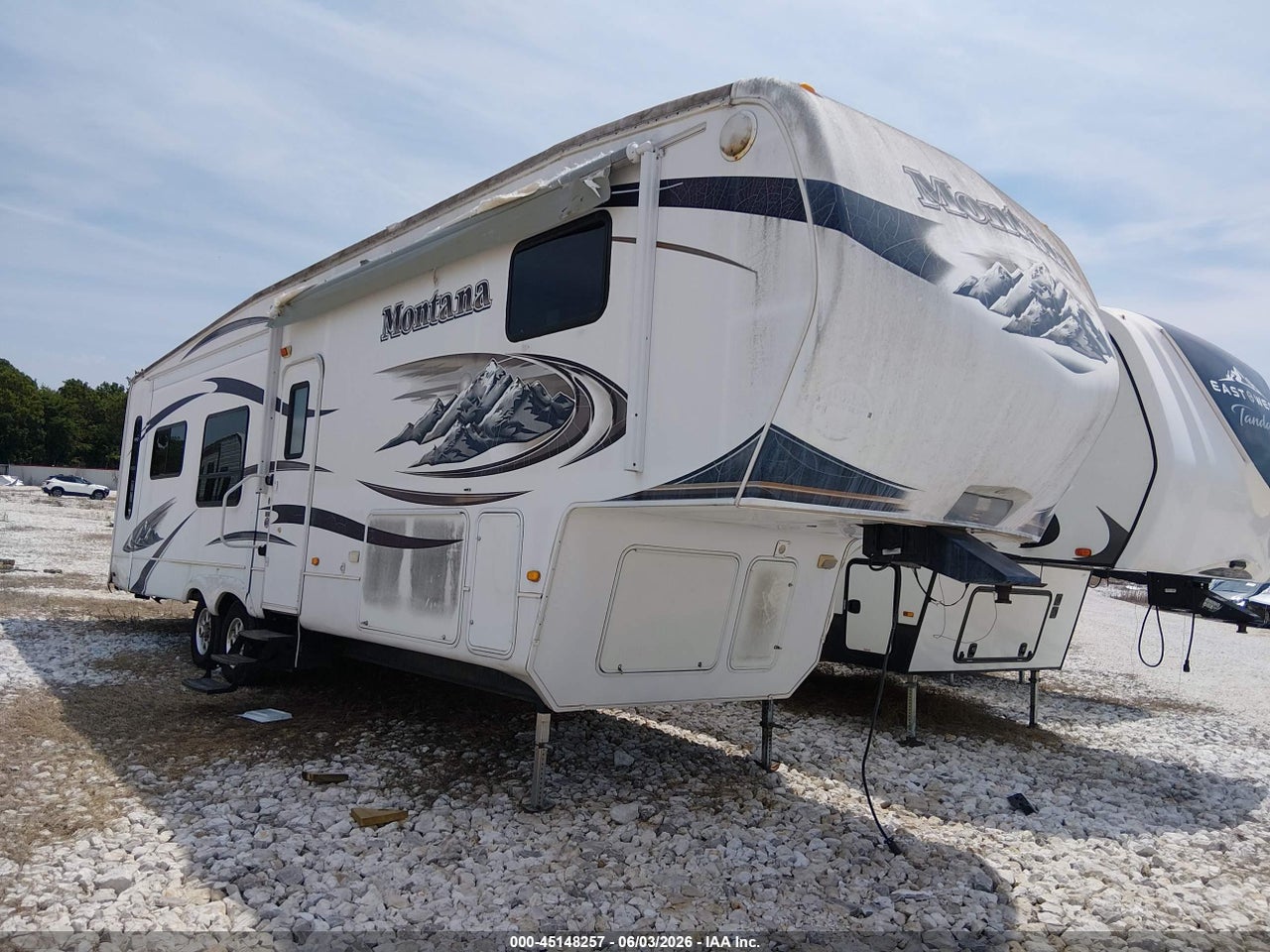 4YDF34023A4****** · 2010 KEYSTONE MONTANA