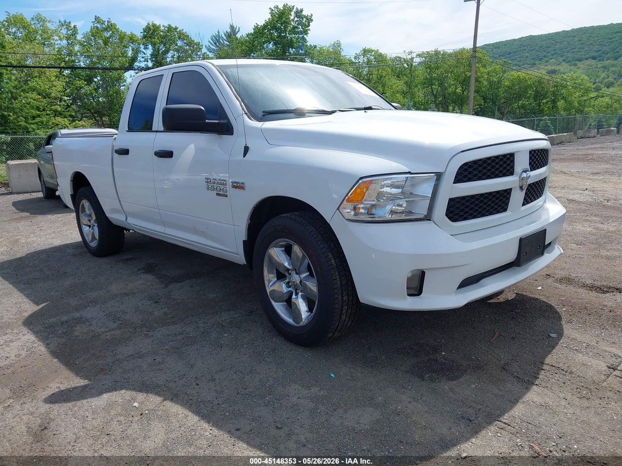 1C6RR7FT3KS****** · 2019 RAM 1500 CLASSIC EXPRESS  4X4 6'4 BOX