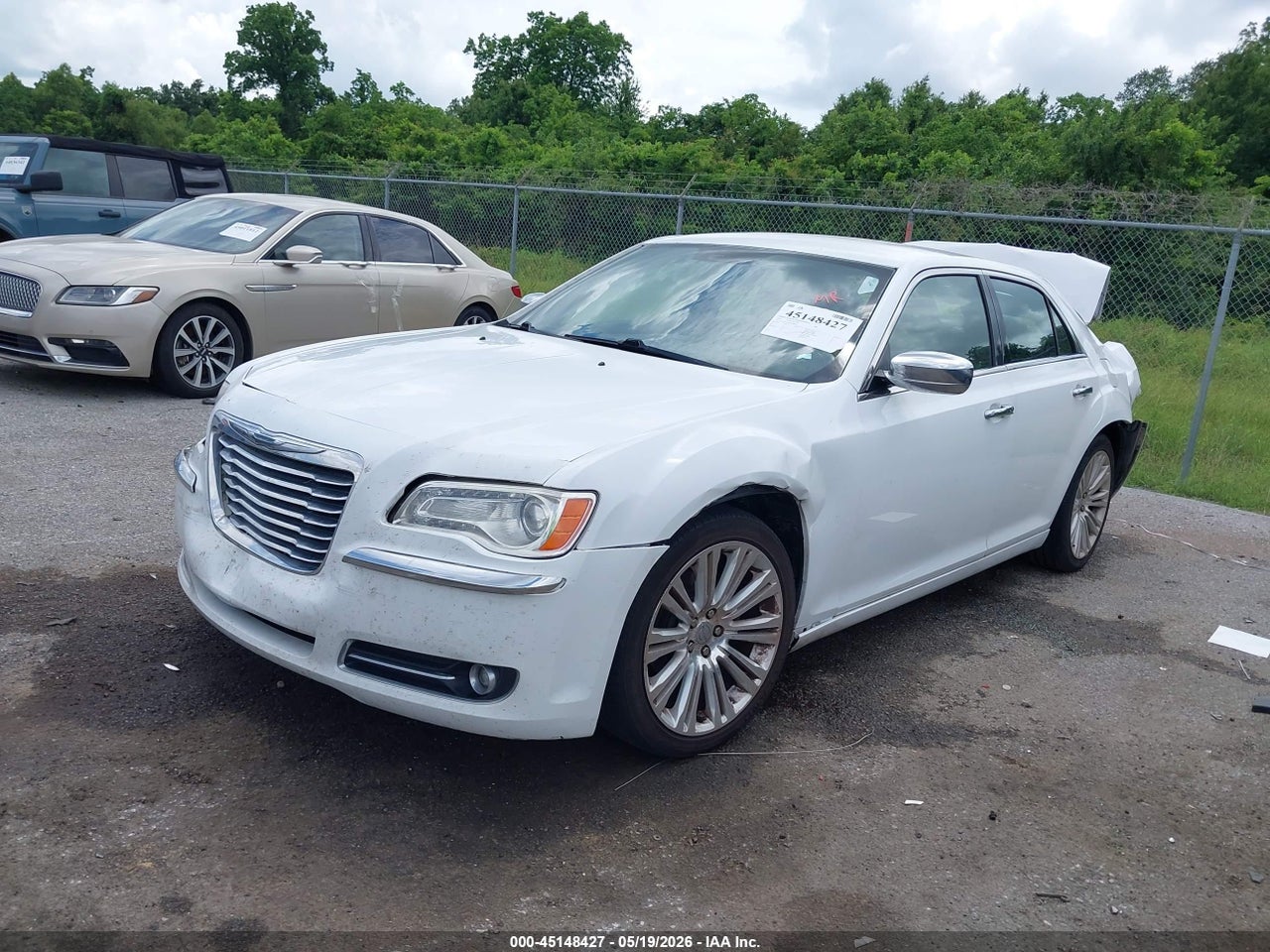 2012 CHRYSLER 300 LIMITED · 2/11