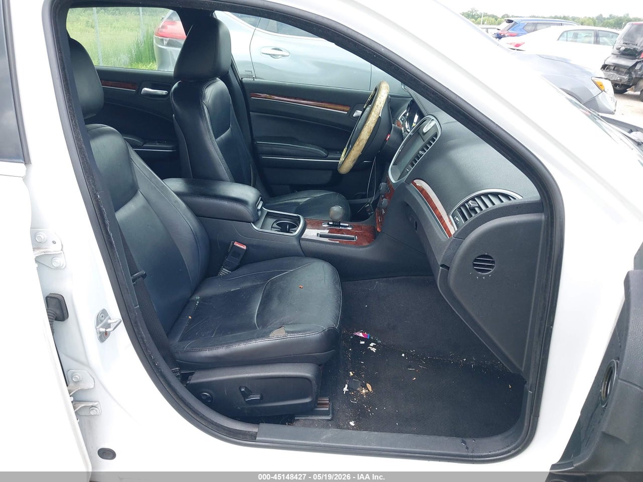 2012 CHRYSLER 300 LIMITED · 5/11