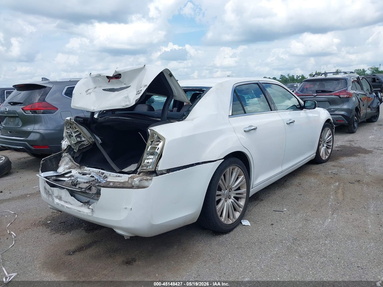 2012 CHRYSLER 300 LIMITED · 4/11