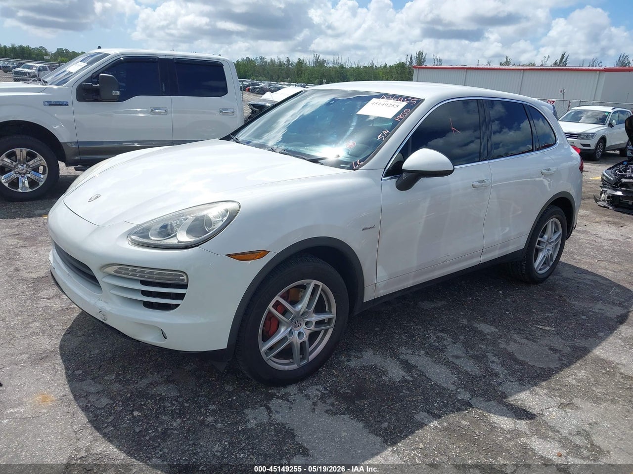 2013 PORSCHE CAYENNE DIESEL · 2/11