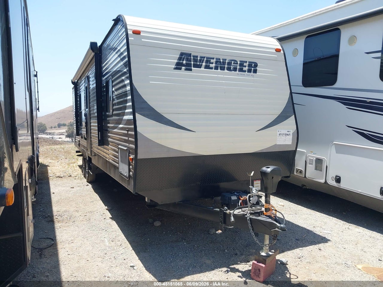 5ZT2AVTBXGB****** · 2016 FOREST RIVER AVENGER