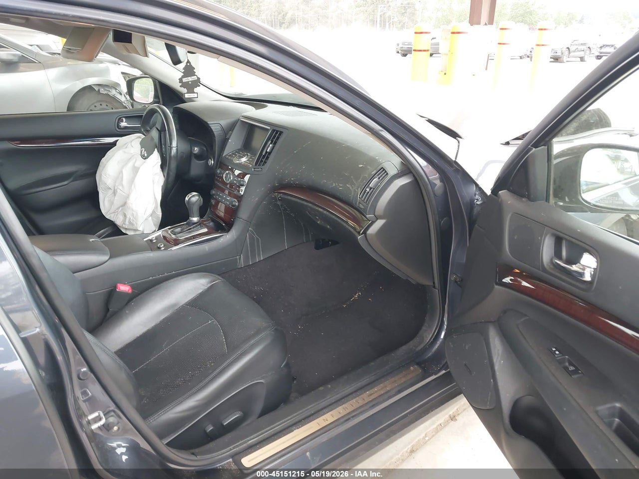 2011 INFINITI G37 JOURNEY · 5/11