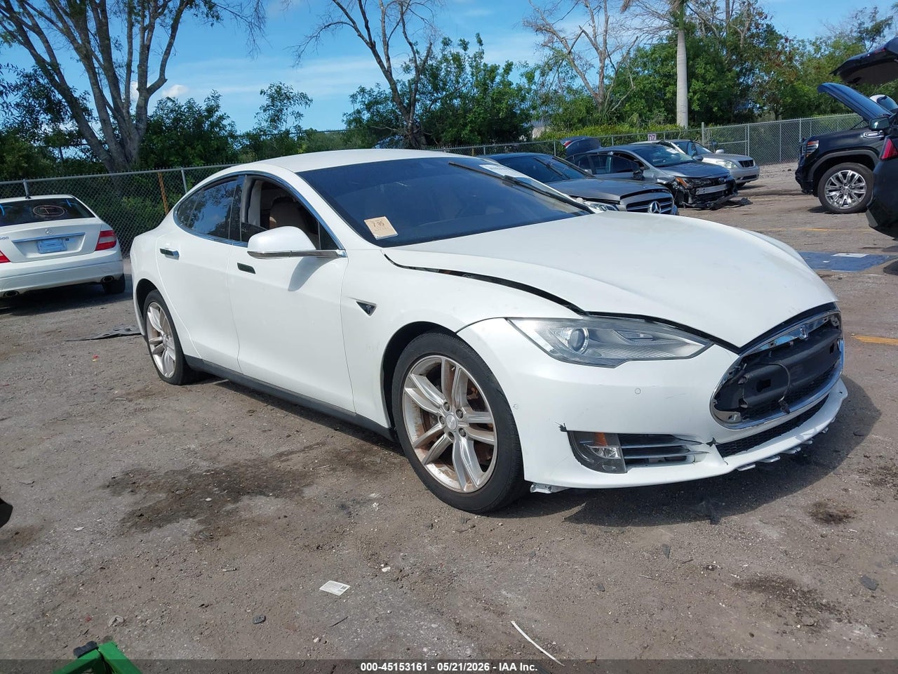 5YJSA1E10FF****** · 2015 TESLA MODEL S 60/70/85