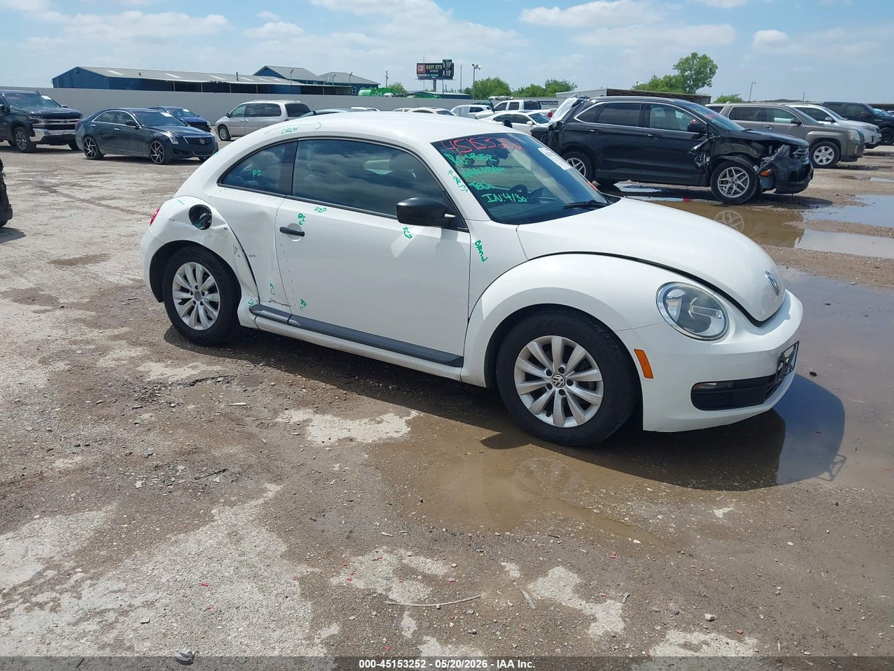 3VWFP7AT8DM****** · 2013 VOLKSWAGEN BEETLE 2.5L ENTRY