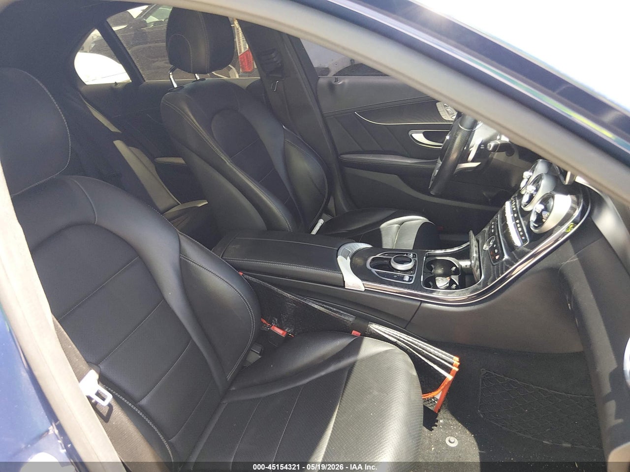 2017 MERCEDES-BENZ C 300 SPORT · 5/10