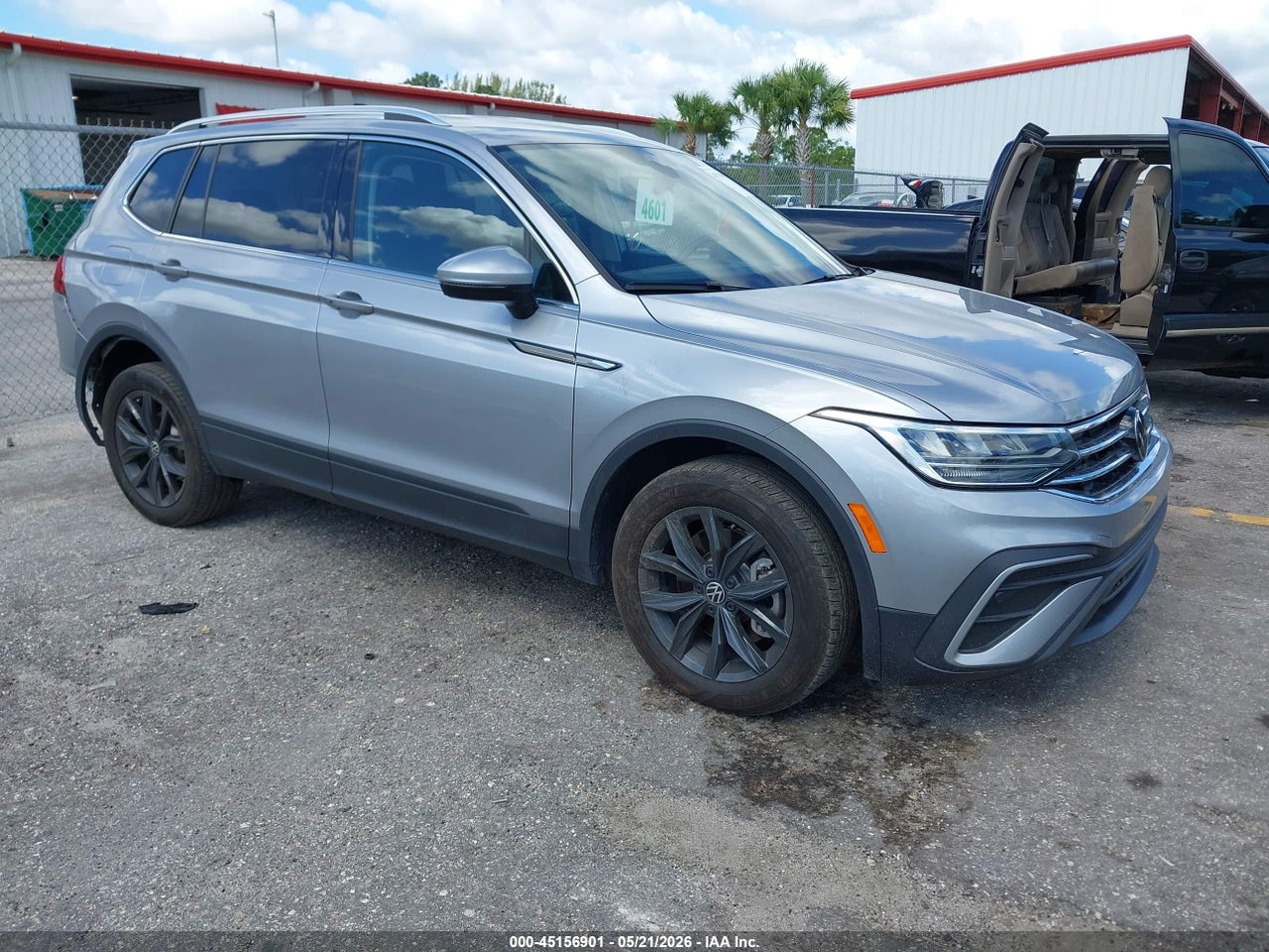 3VV3B7AX5RM****** · 2024 VOLKSWAGEN TIGUAN 2.0T SE/2.0T WOLFSBURG EDITION