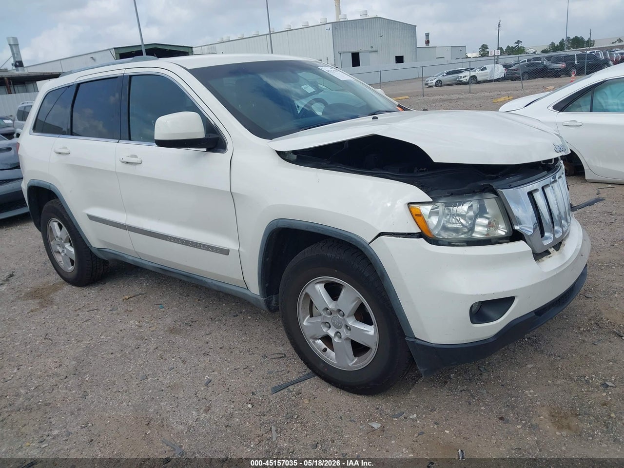 1J4RR4GG6BC****** · 2011 JEEP GRAND CHEROKEE LAREDO