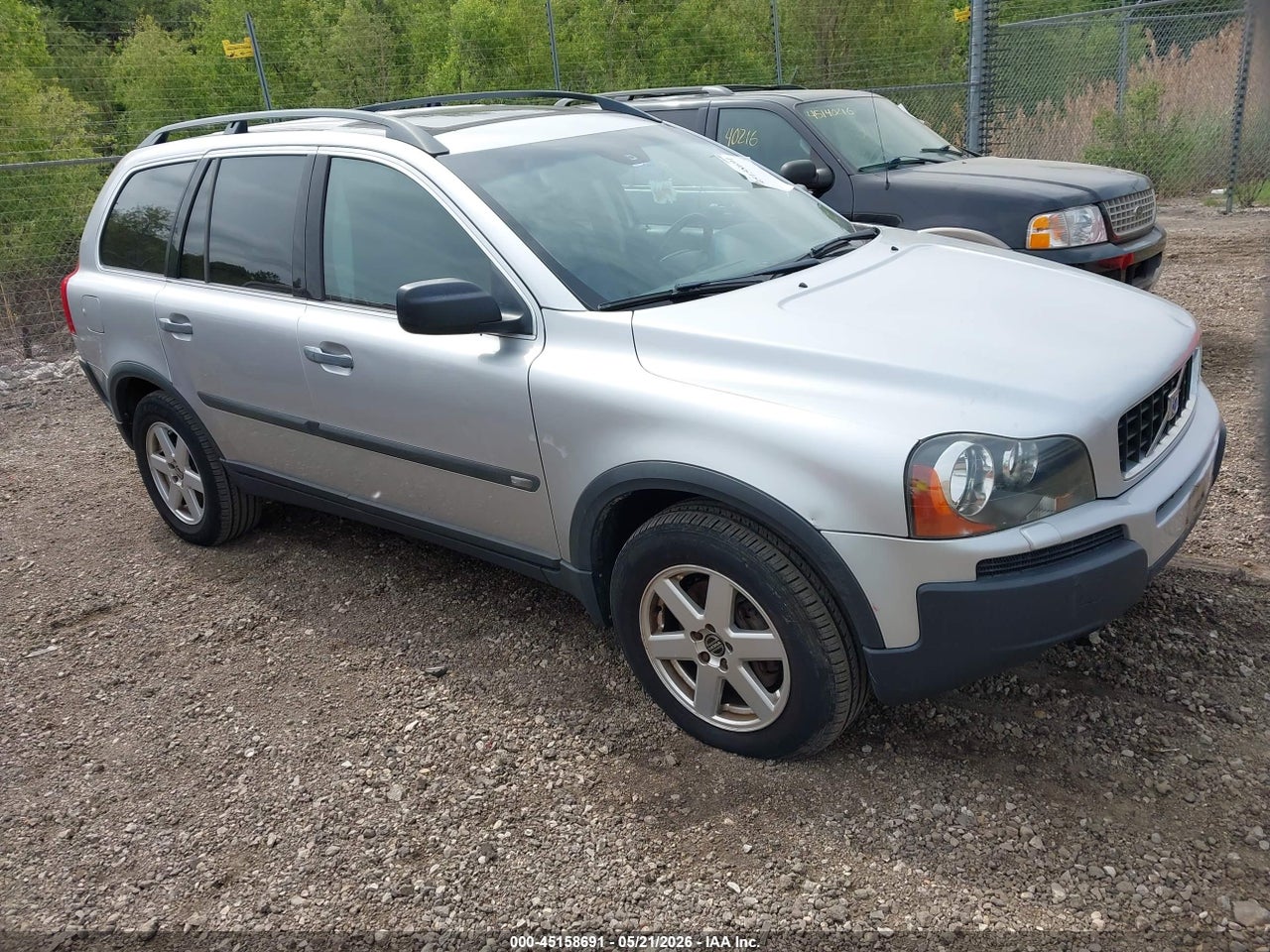 YV1CZ592051****** · 2005 VOLVO XC90 2.5T AWD