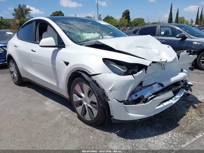 7SAYGDEE4PF****** · 2023 TESLA MODEL Y AWD/LONG RANGE DUAL MOTOR ALL-WHEEL DRIVE