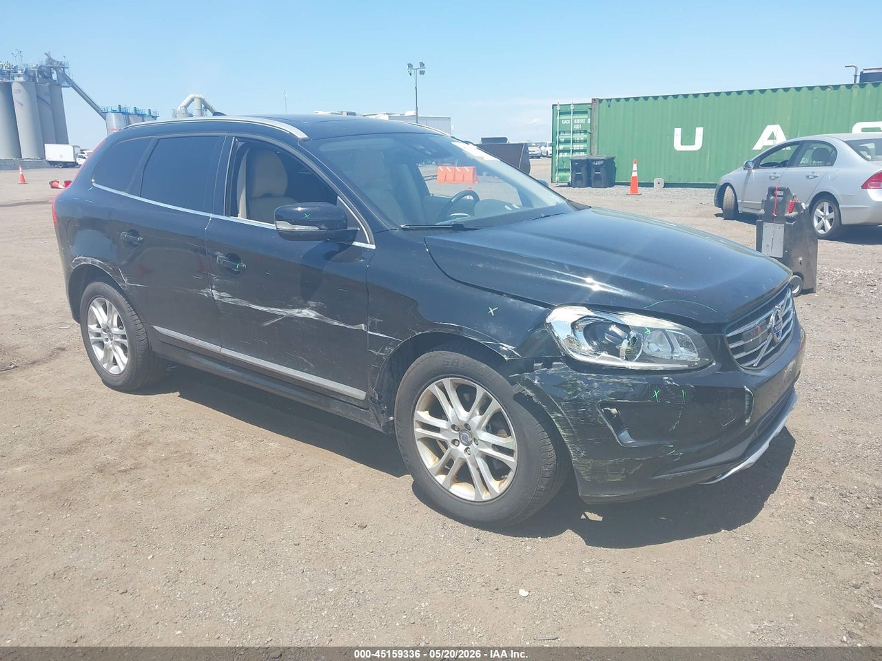 YV4612RM1F2****** · 2015 VOLVO XC60 T5 PLATINUM