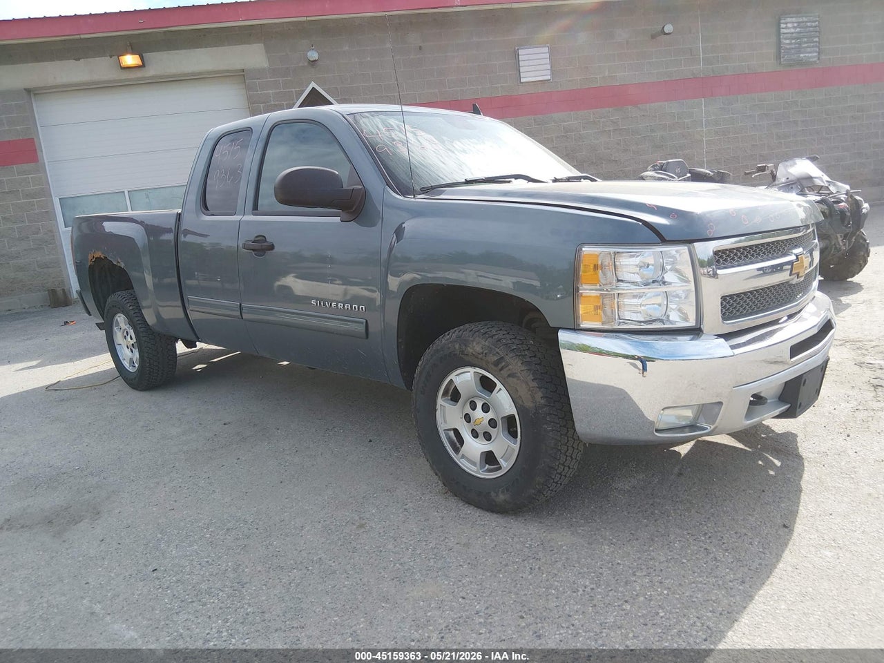 1GCRKSE70DZ****** · 2013 CHEVROLET SILVERADO 1500 LT