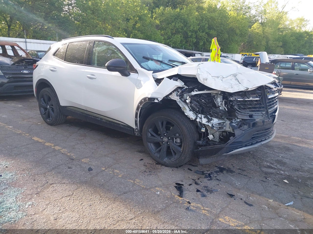 LRBFZNR46PD****** · 2023 BUICK ENVISION ESSENCE FWD