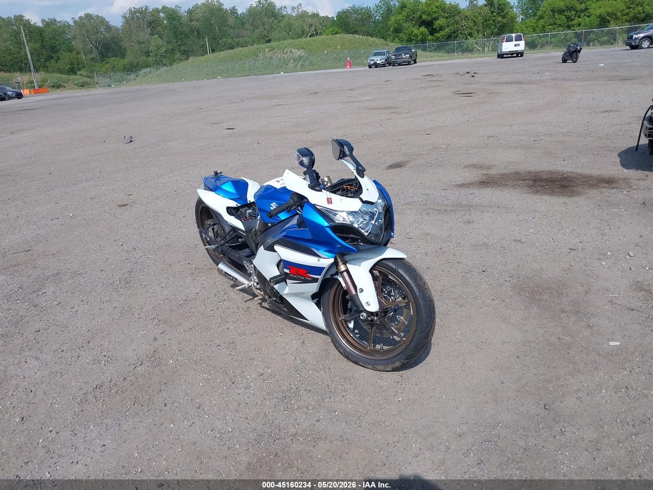JS1GT78A8B2****** · 2011 SUZUKI GSX-R1000