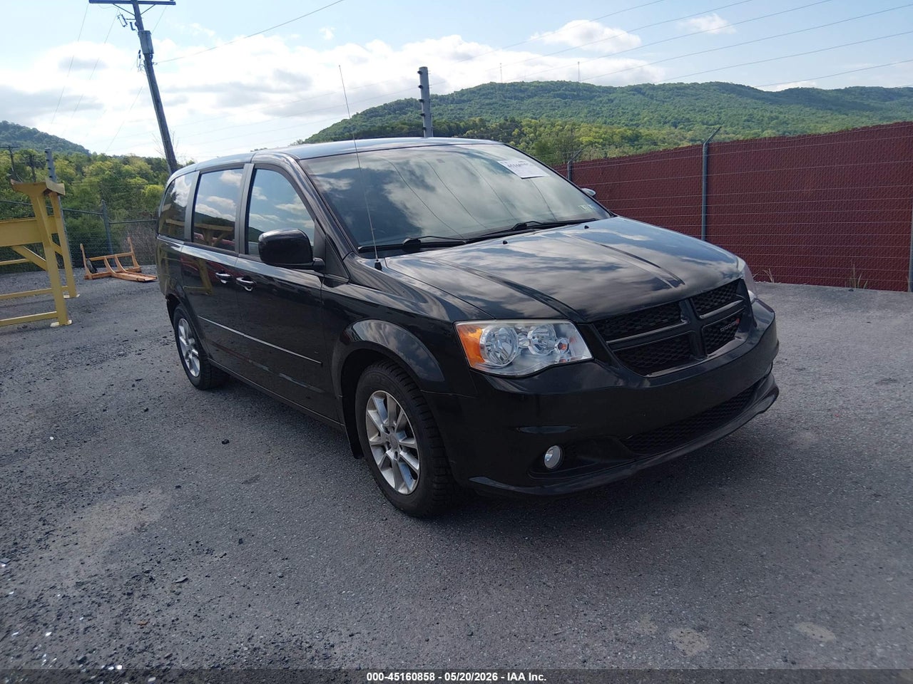 2C4RDGEG7DR****** · 2013 DODGE GRAND CARAVAN R/T