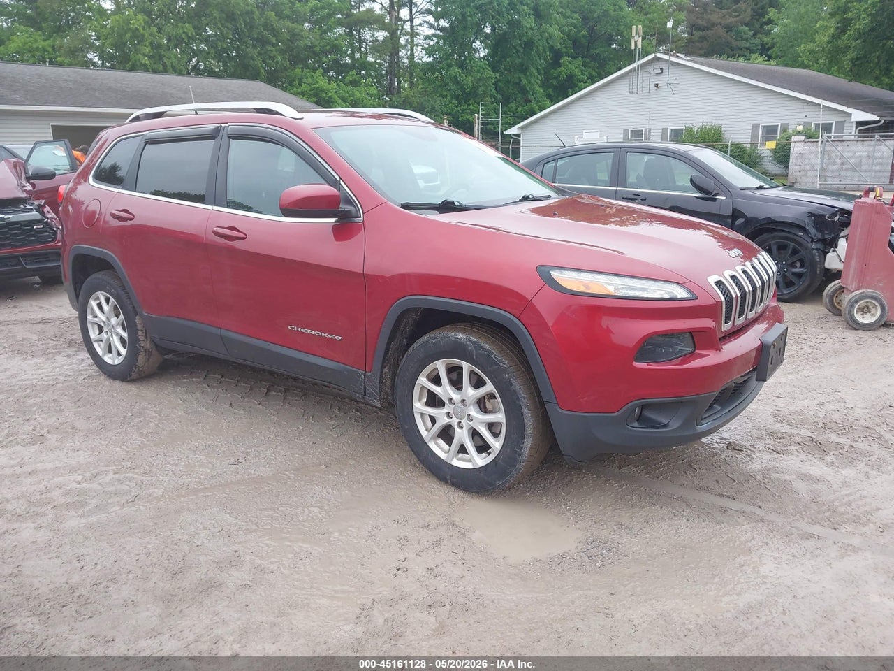 1C4PJMCS9HW****** · 2017 JEEP CHEROKEE LATITUDE 4X4