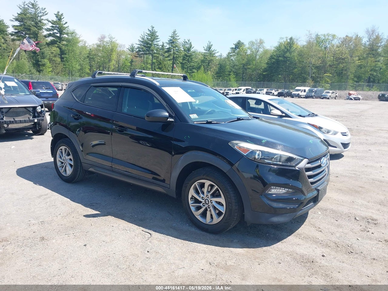 KM8J3CA44GU****** · 2016 HYUNDAI TUCSON SE