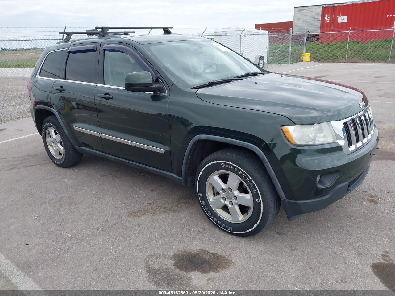 1J4RR4GG8BC****** · 2011 JEEP GRAND CHEROKEE LAREDO