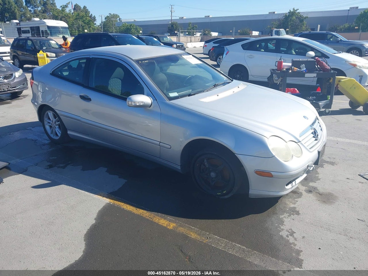 WDBRN47J42A****** · 2002 MERCEDES-BENZ C 230