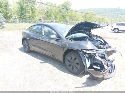 5YJ3E1EA9SF****** · 2025 TESLA MODEL 3 LONG RANGE REAR-WHEEL DRIVE/STANDARD REAR-WHEEL DRIVE