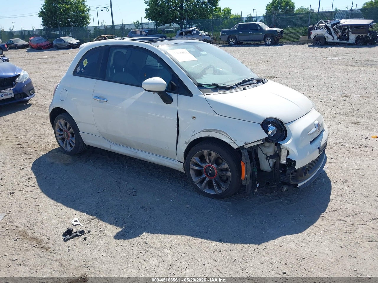 3C3CFFKH6JT****** · 2018 FIAT 500 POP