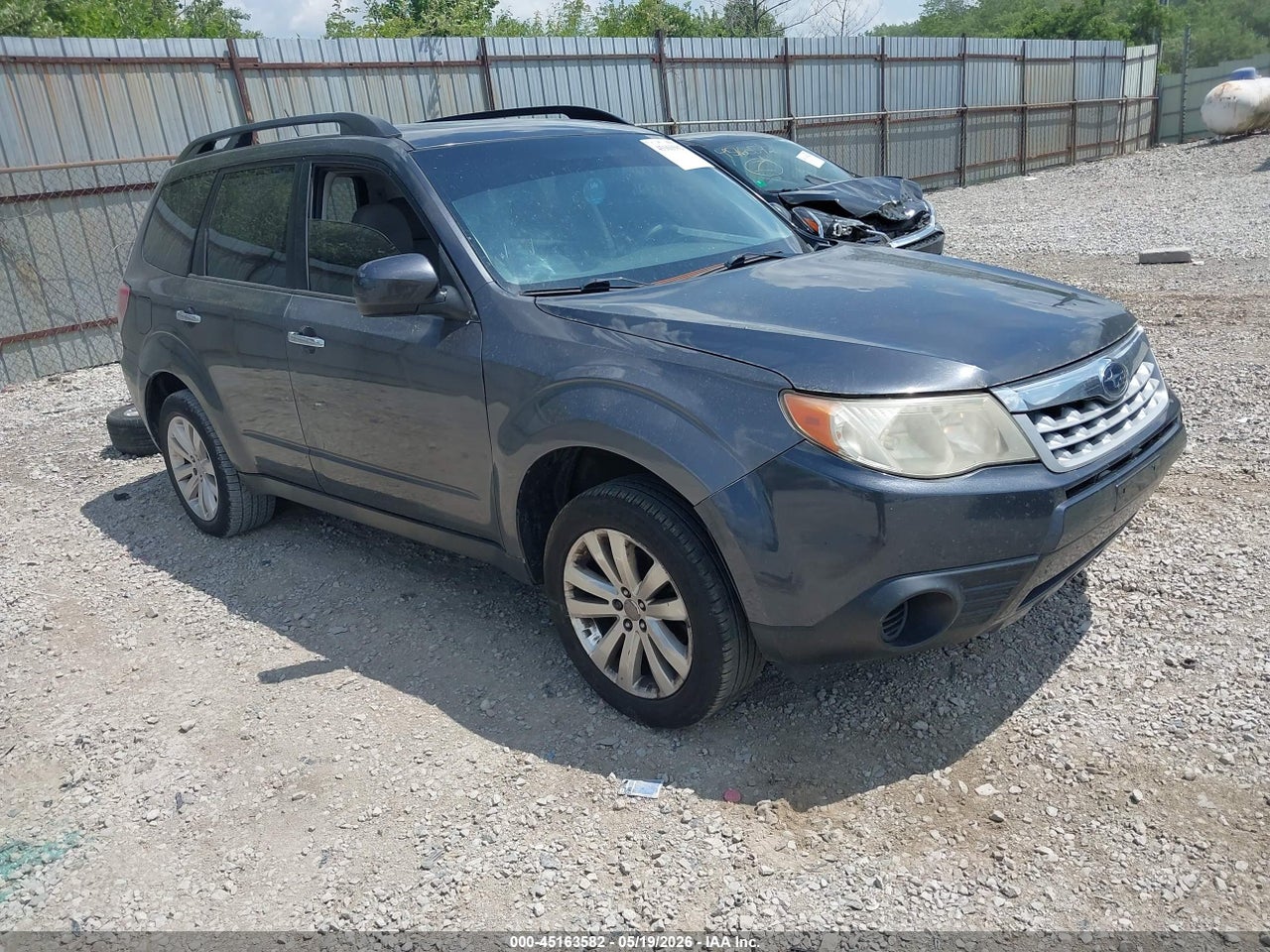 JF2SHBDCXBH****** · 2011 SUBARU FORESTER 2.5X PREMIUM