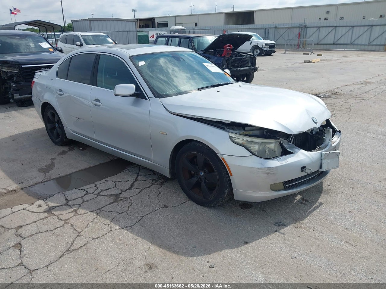 WBANU53518C****** · 2008 BMW 528I