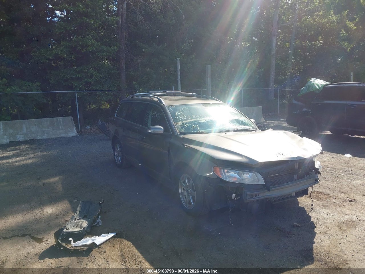 YV1BW982381****** · 2008 VOLVO V70 3.2