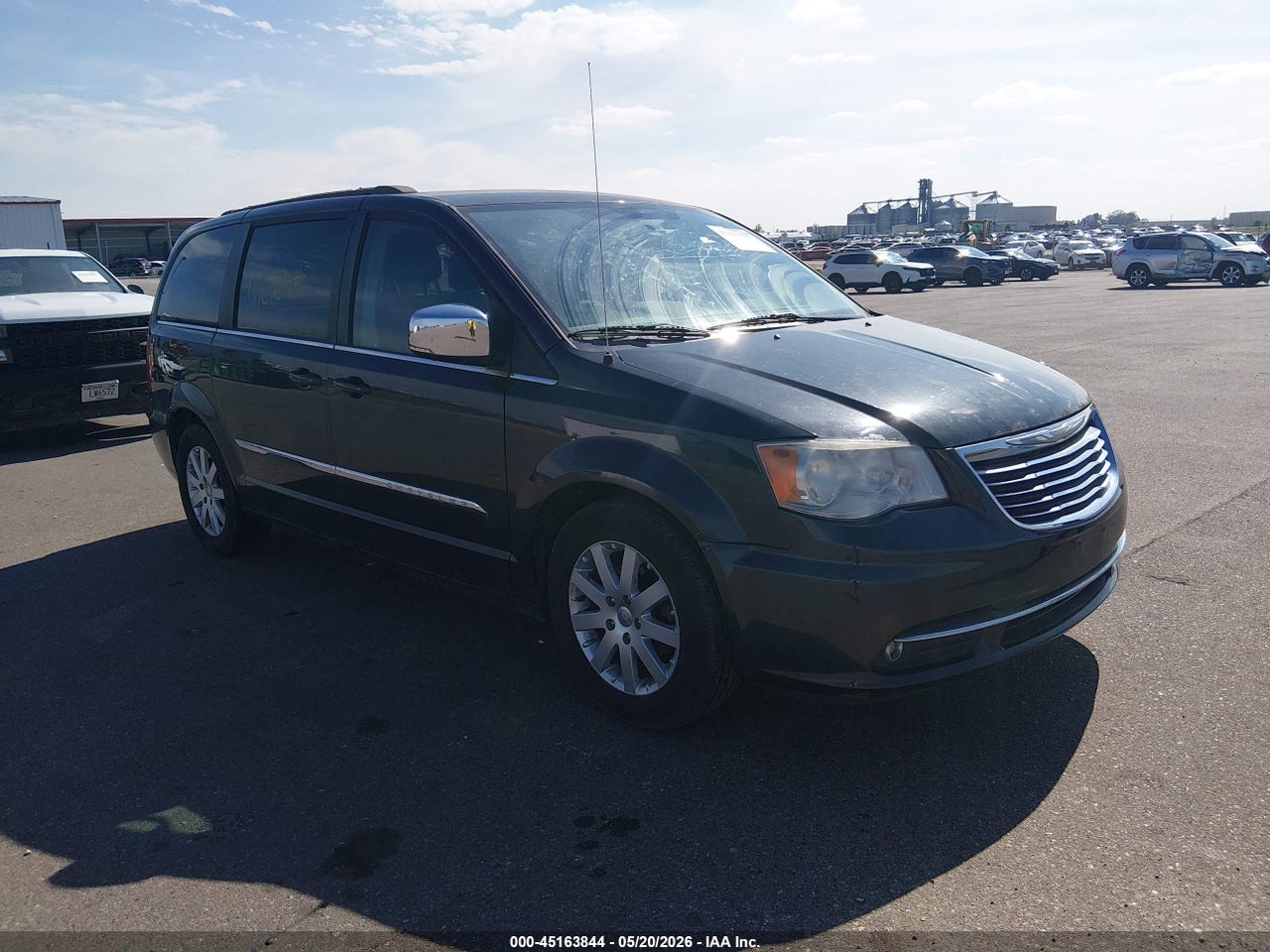 2A4RR8DGXBR****** · 2011 CHRYSLER TOWN &amp; COUNTRY TOURING-L