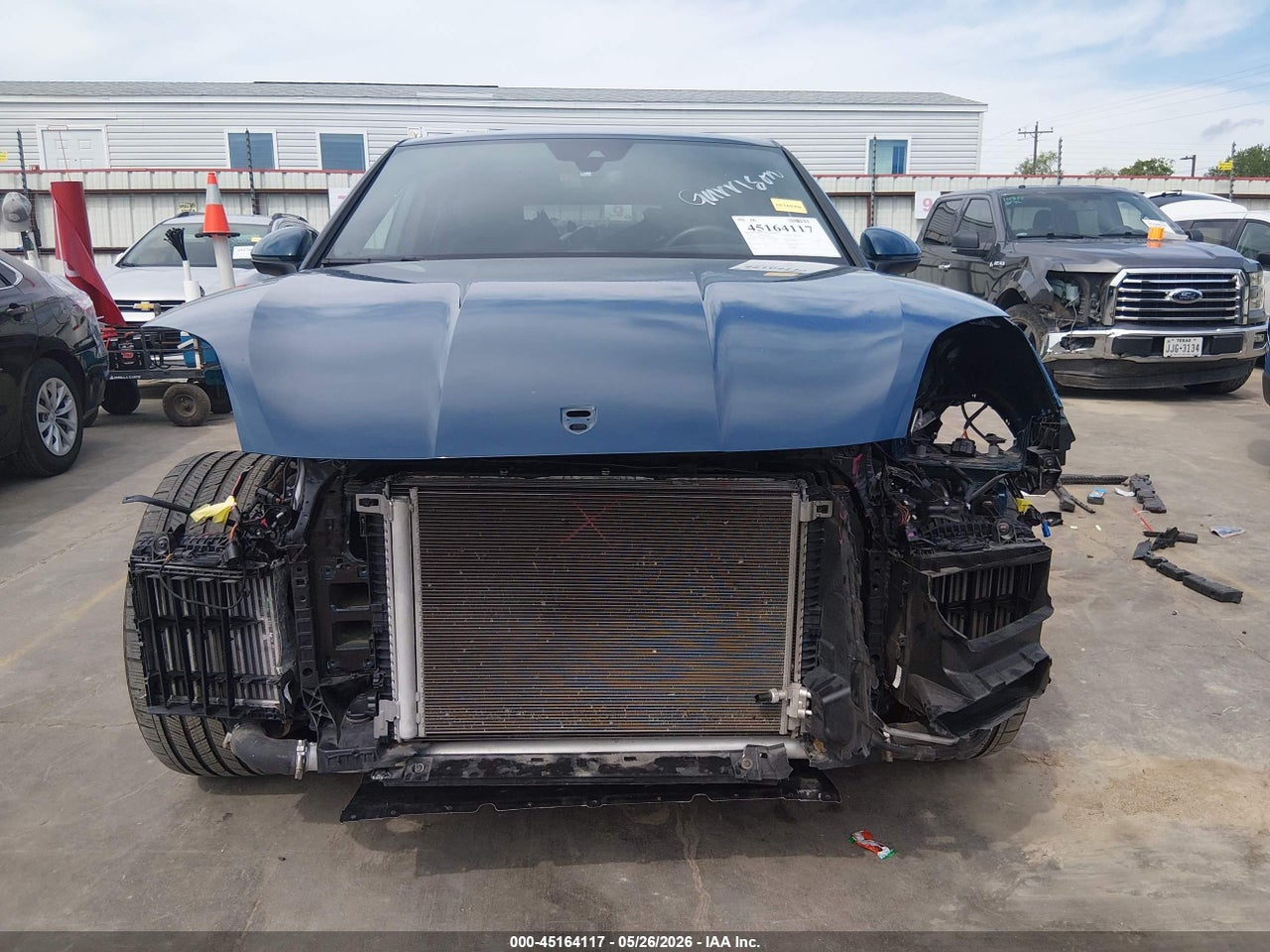 WP1BA2AY9RD****** · 2024 PORSCHE CAYENNE COUPE   · 6/11