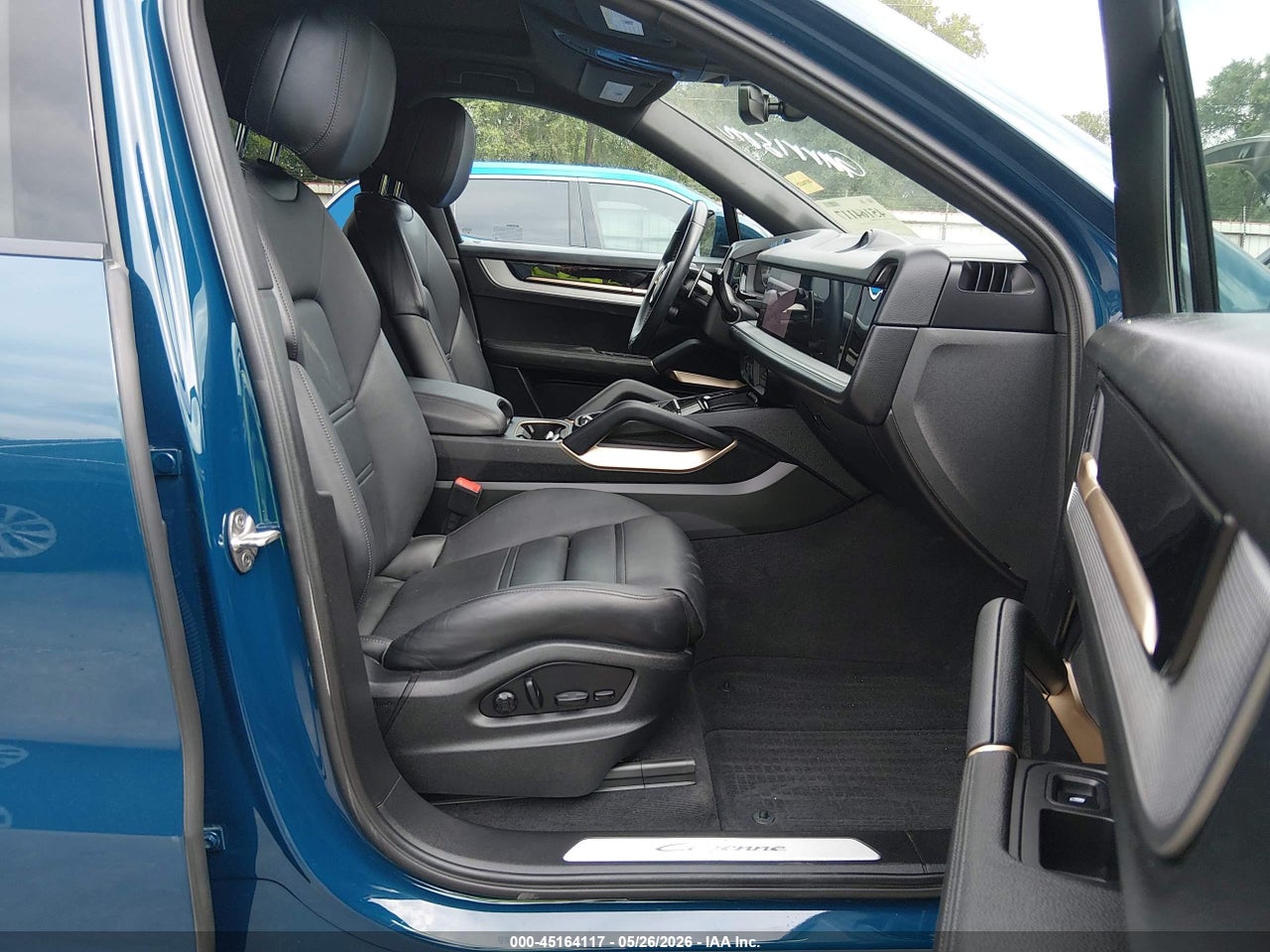 WP1BA2AY9RD****** · 2024 PORSCHE CAYENNE COUPE   · 5/11