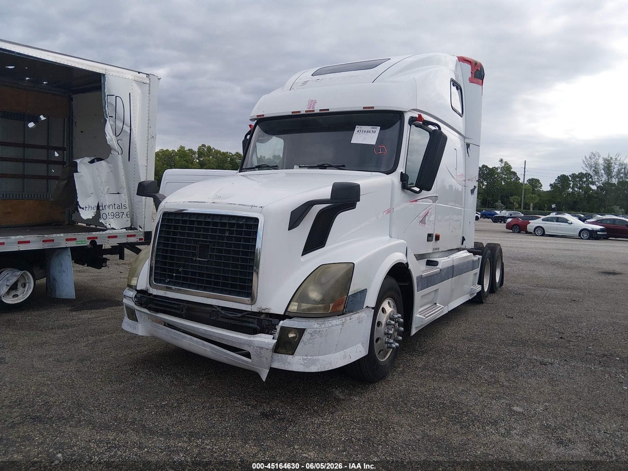 2006 VOLVO VN VNL · 2/4