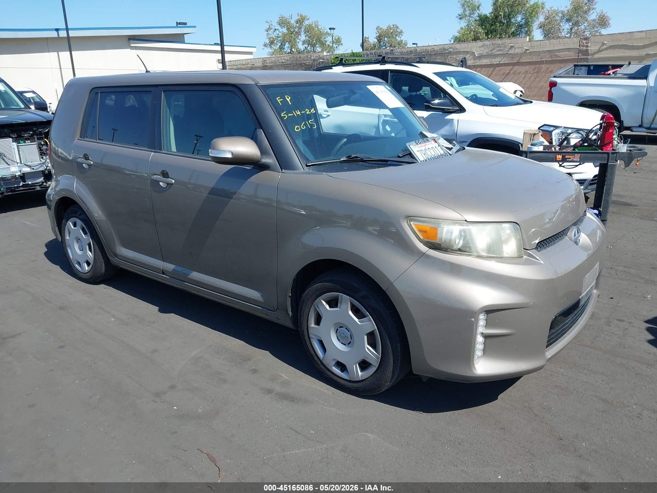 JTLZE4FE5DJ****** · 2013 SCION XB