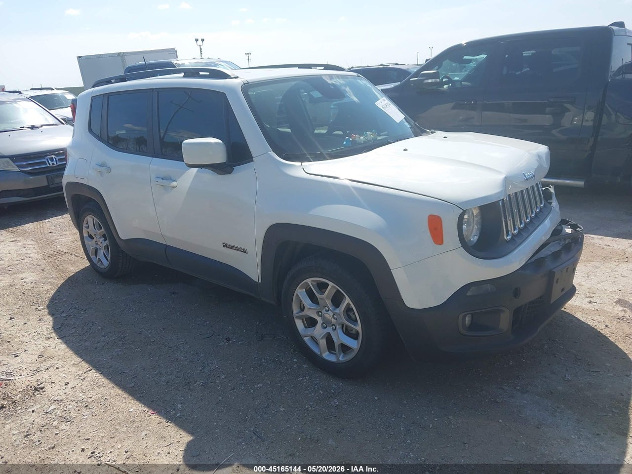 ZACCJABB1JP****** · 2018 JEEP RENEGADE LATITUDE FWD